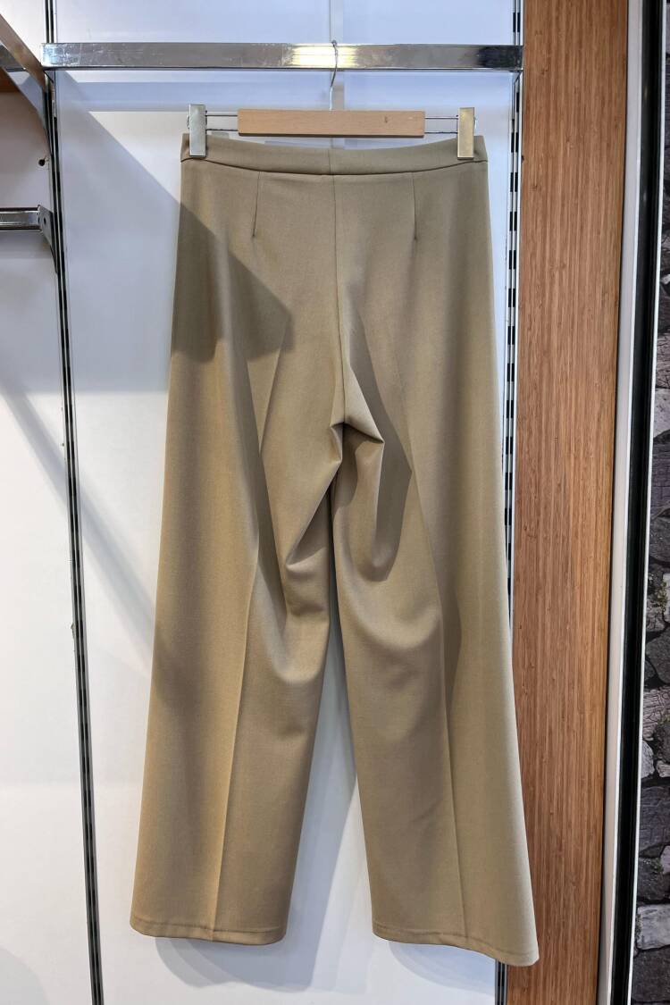 230 Gr Poly Viscose Lycra Metal Button Palazzo Trousers