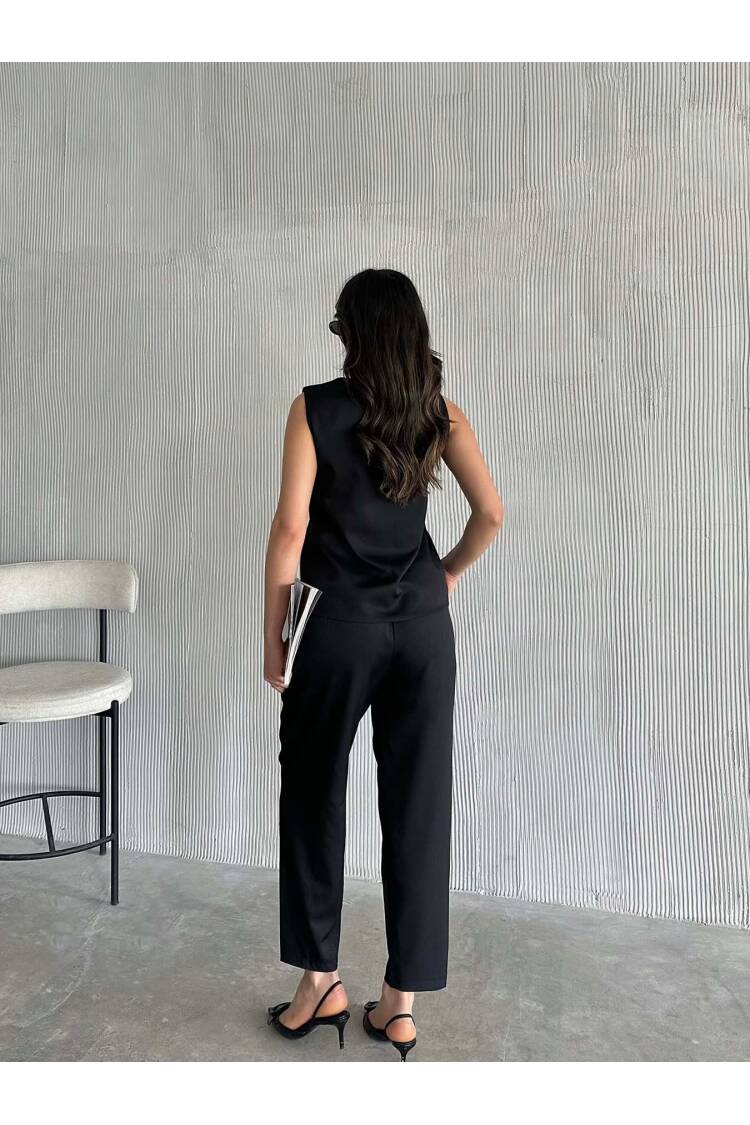 Gold Buttoned Vest Pleated Pants Set - Black