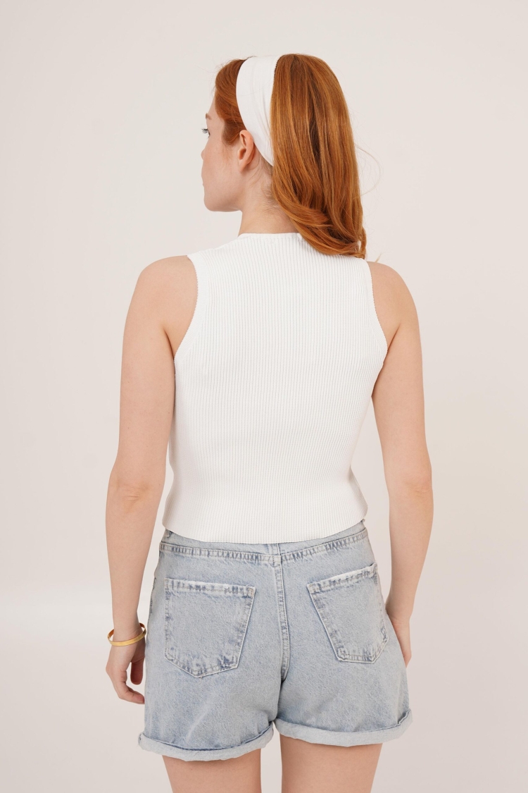 Zero Sleeve Button Detailed RibbedWholesale Blouse