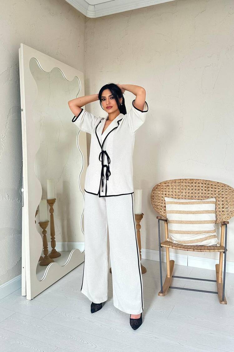 Biye Detailed Linen Set