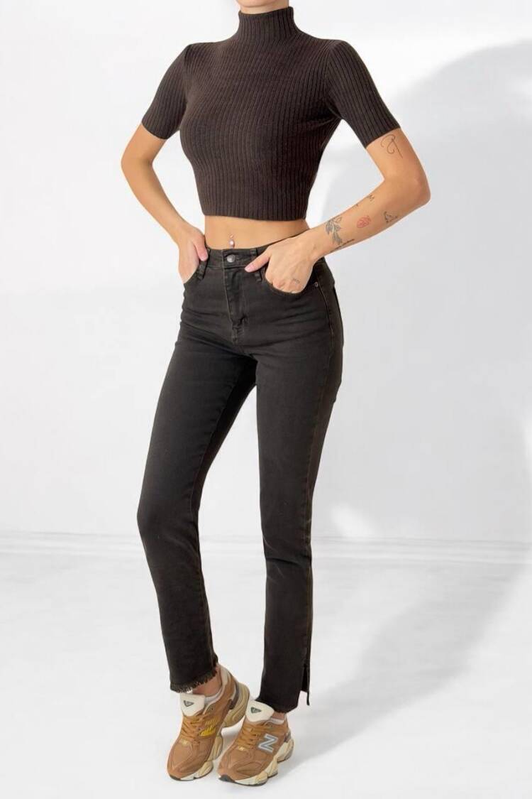 Mia DarkJeans