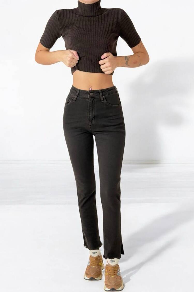 Mia DarkJeans