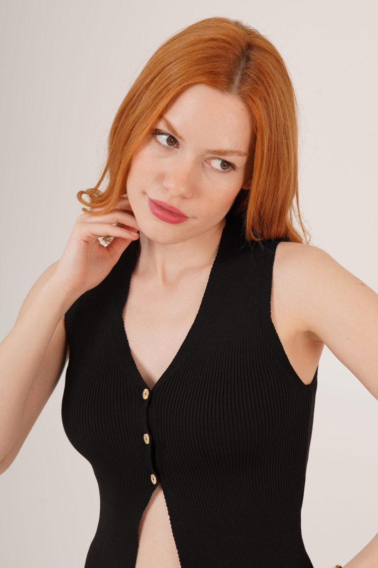Zero Cuff Button Detailed RibbedWholesale Blouse