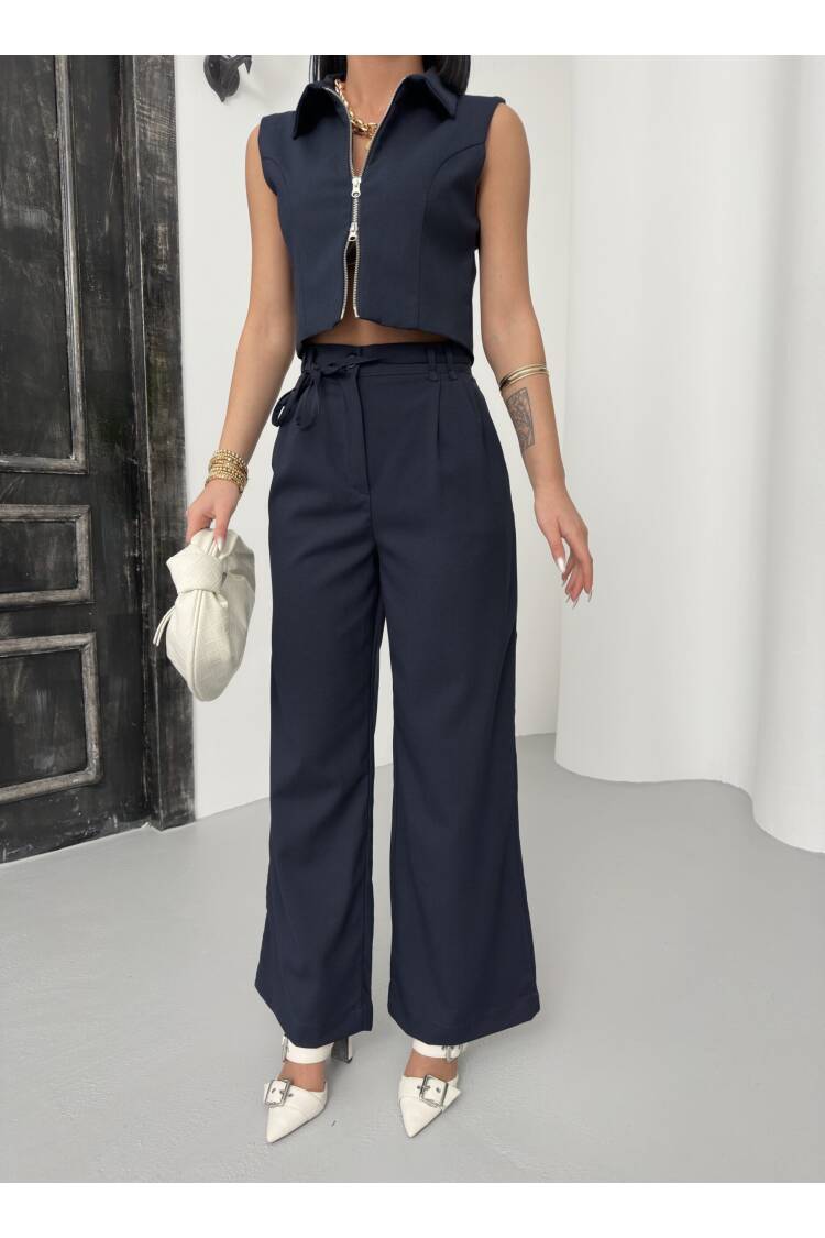 Zero Sleeve Vest Suit