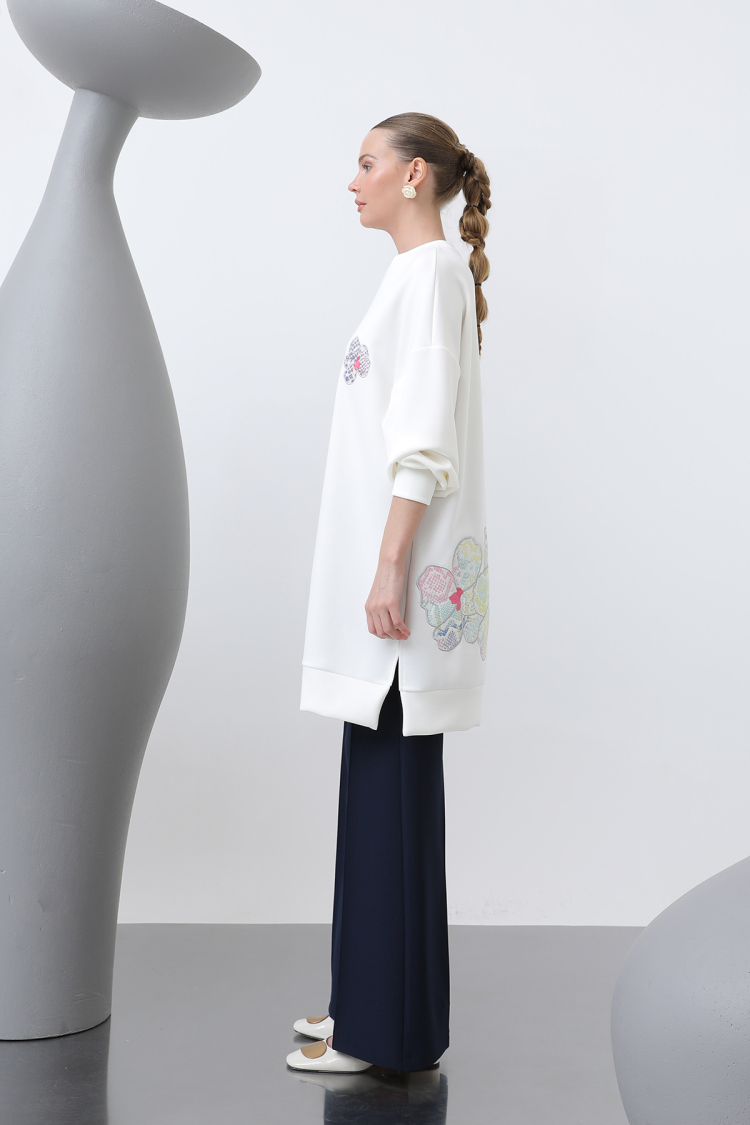Women's Front And Back Embroidery Detailed Garnished Tunic