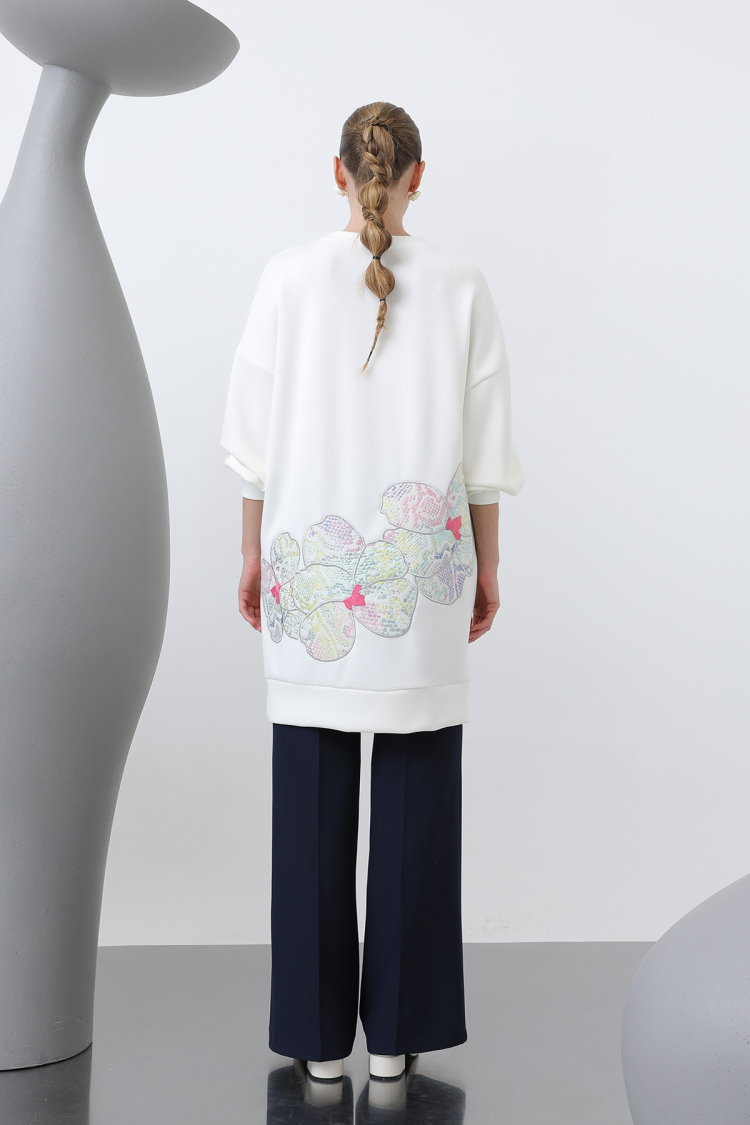 Women's Front And Back Embroidery Detailed Garnished Tunic