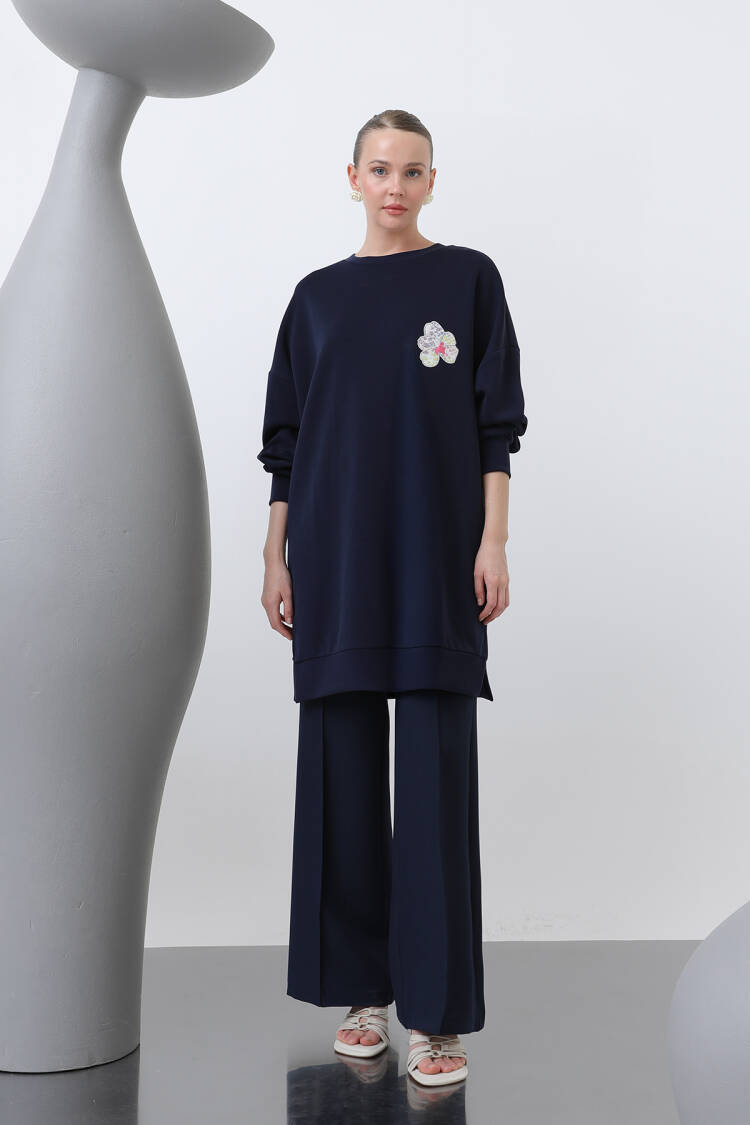 Front And Back Embroidery Detailed Garnished Tunic - Navy