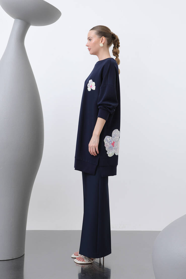 Front And Back Embroidery Detailed Garnished Tunic - Navy