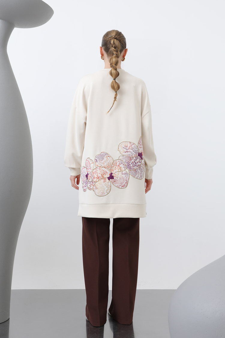 Front And Back Embroidery Detailed Garnished Tunic