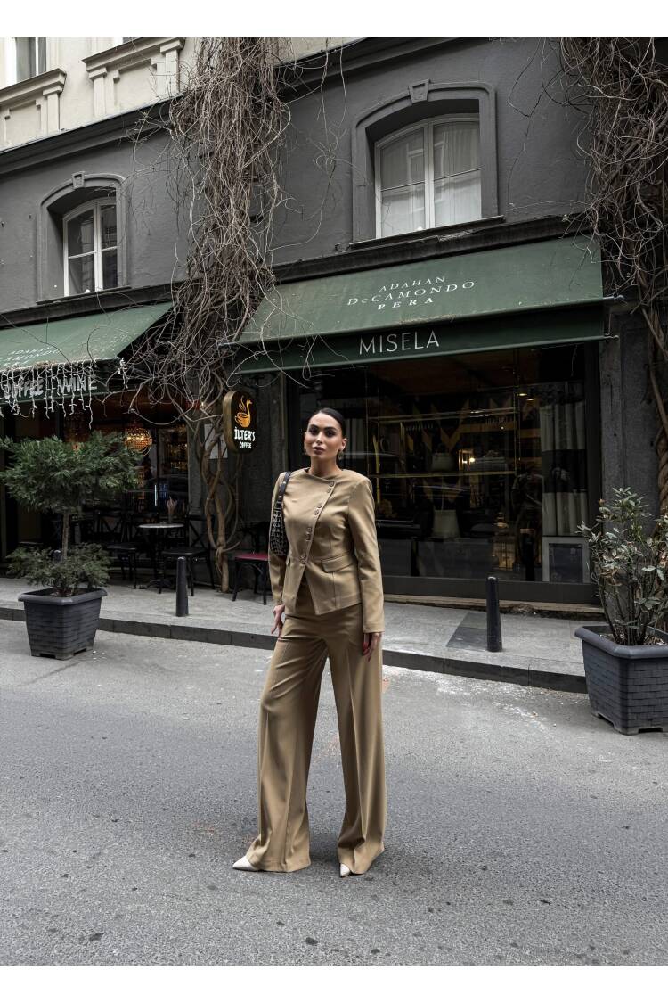 Asymmetric Buttoned Wadded Jacket Trousers Suit
