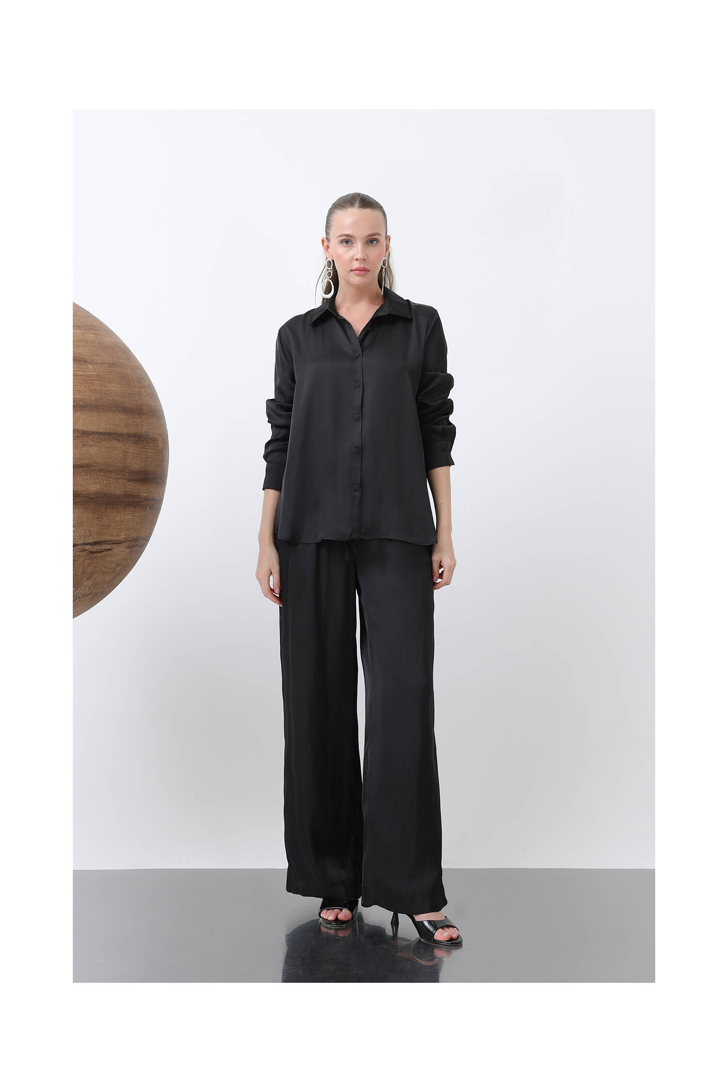 Women's Satin Tie Waist Pants - Brand: SOUL - Women's Clothing Wholesale - Globality Store