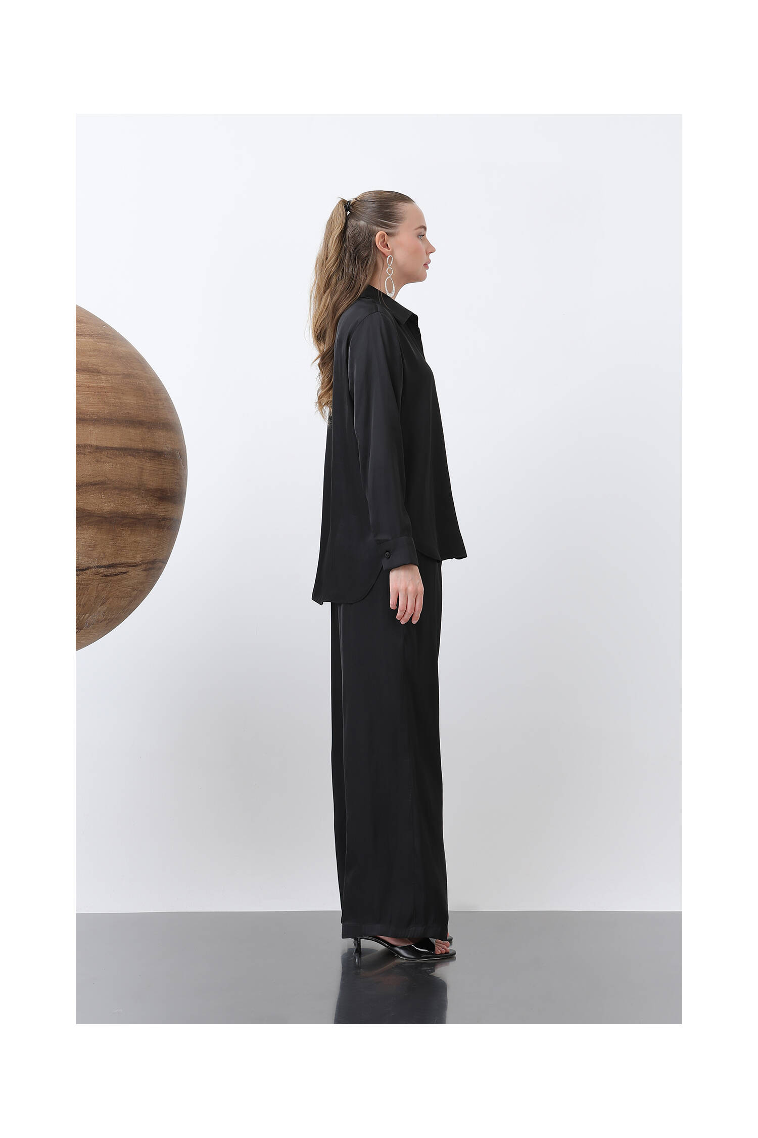 Women's Satin Tie Waist Pants - Brand: SOUL - Women's Clothing Wholesale - Globality Store