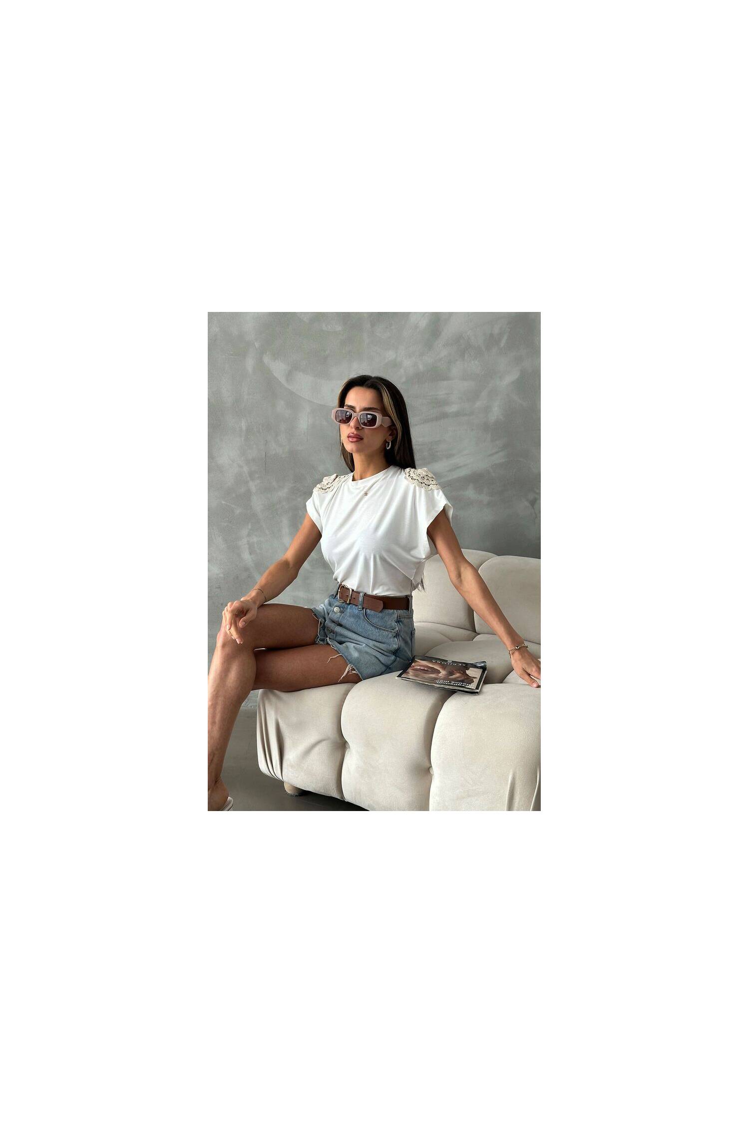 Lace Shoulder T-Shirt - Brand: Topshow - Women's Clothing Wholesale - Globality Store