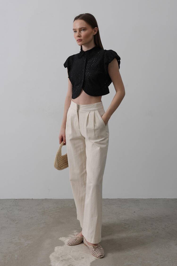 Lace Collar Wadded Blouse