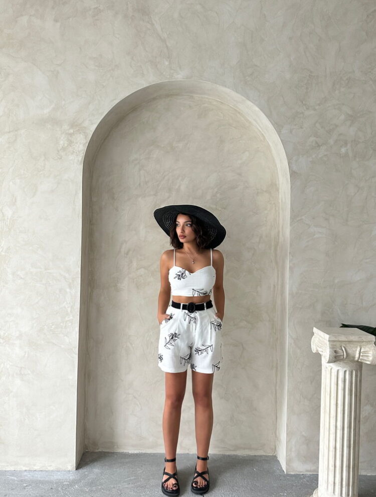 Embroidered Shorts - Cream