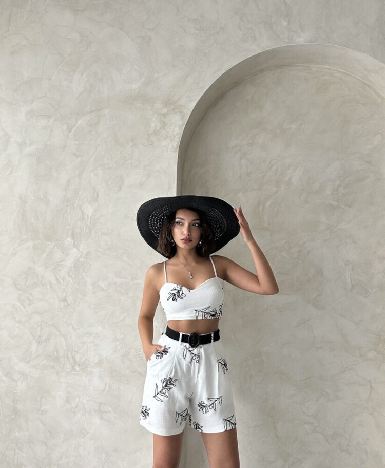 Embroidered Shorts - Cream