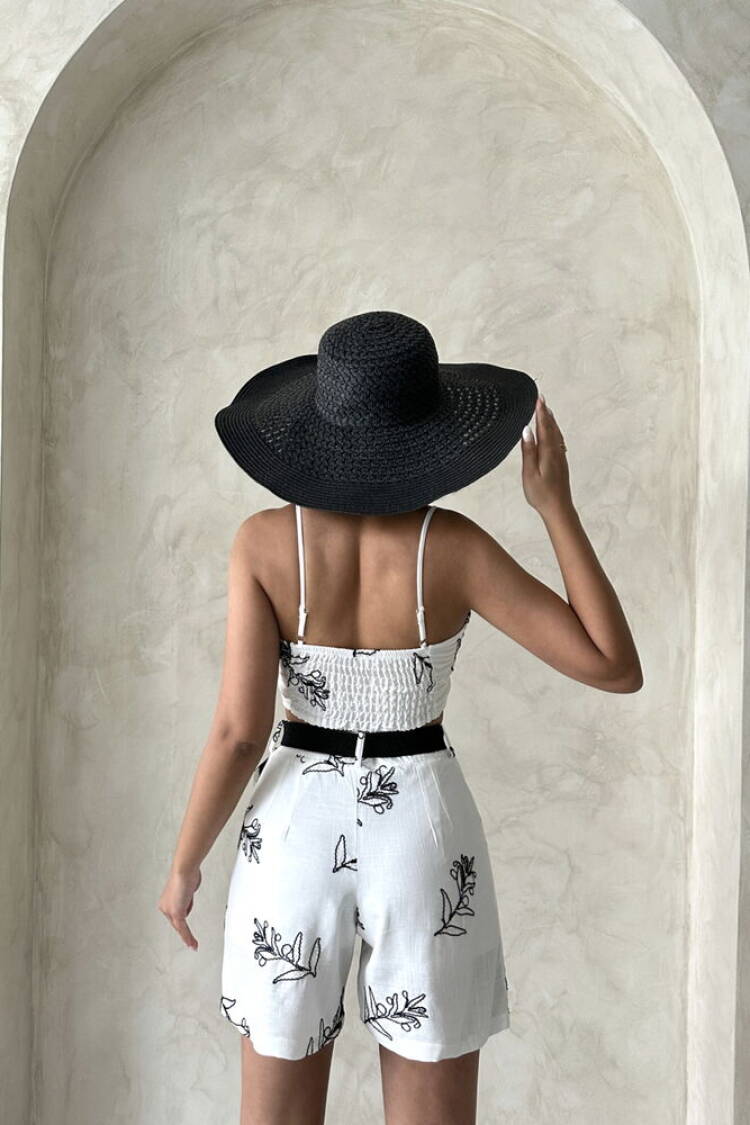 Embroidered Shorts - Cream