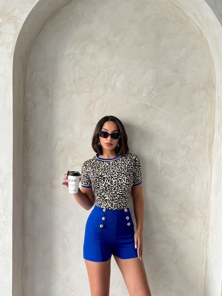 Saks Ornament Buttoned Wholesale Shorts