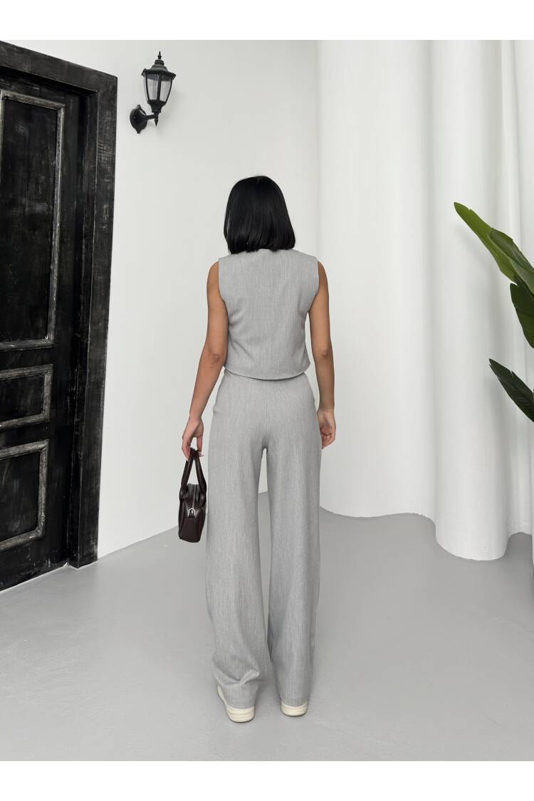 Cross Collar Polyviscose Suit