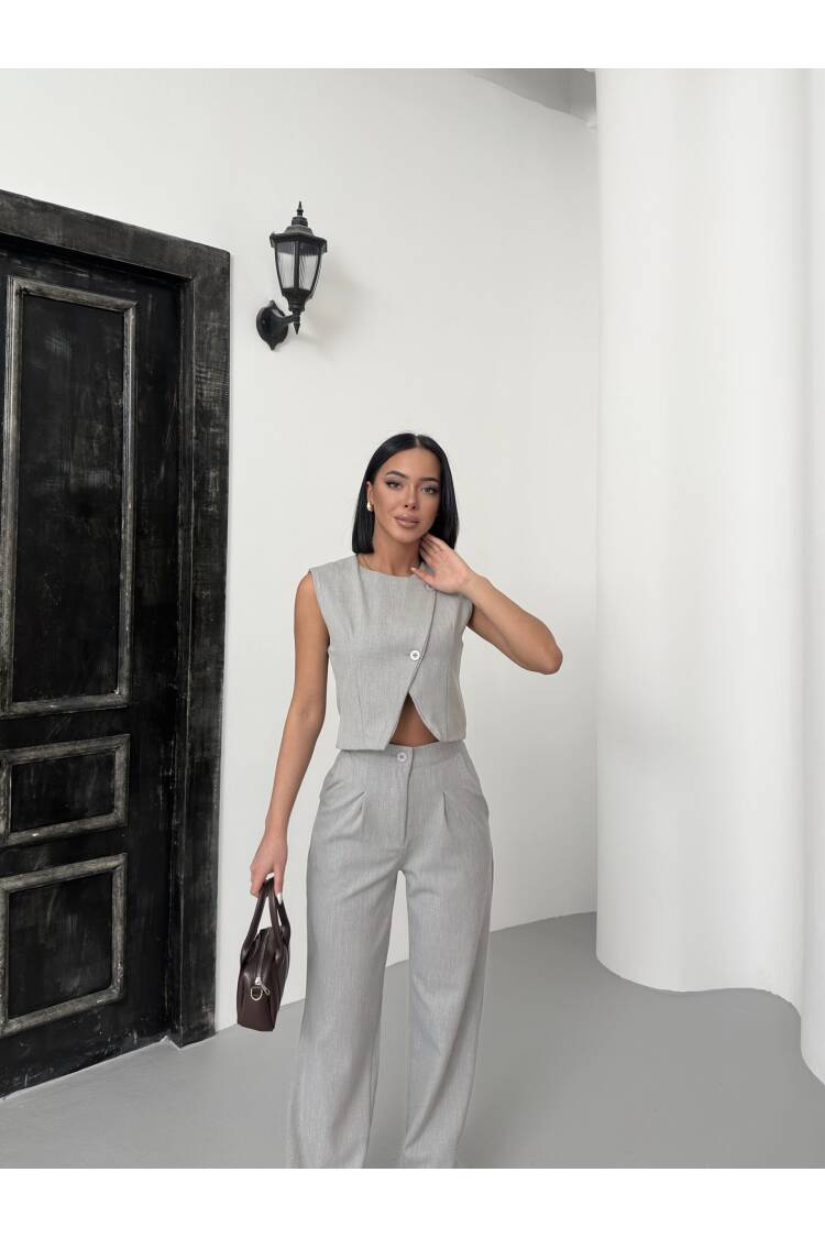Cross Collar Polyviscose Suit