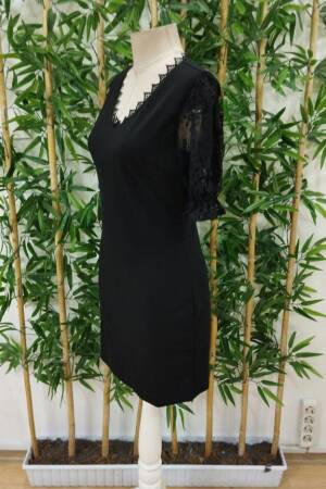 Women's Short Sleeve V Neck Lace Detailed Short Imported Crepe Dress - Black - Janes - Globality Store - Women Clothes Wholesale Turkey