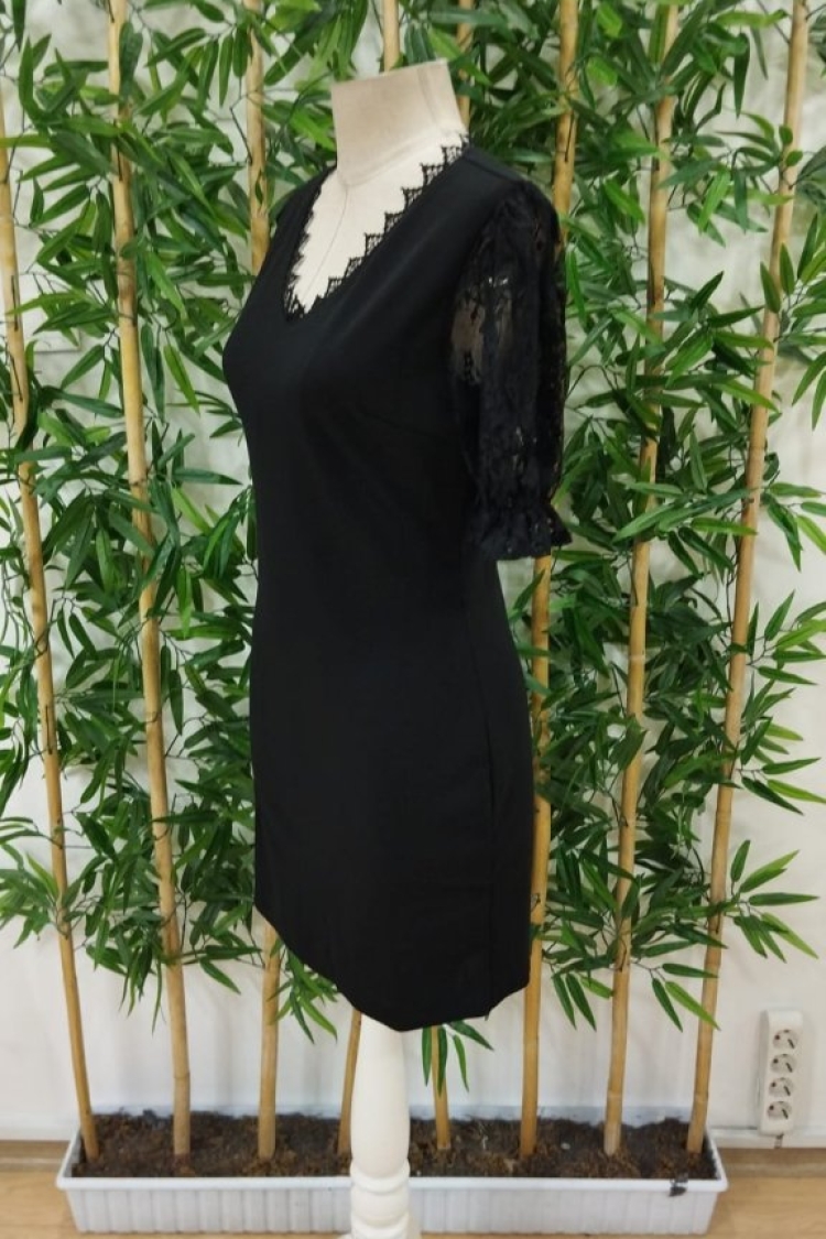 Women's Short Sleeve V Neck Lace Detailed Short Imported Crepe Dress - Black