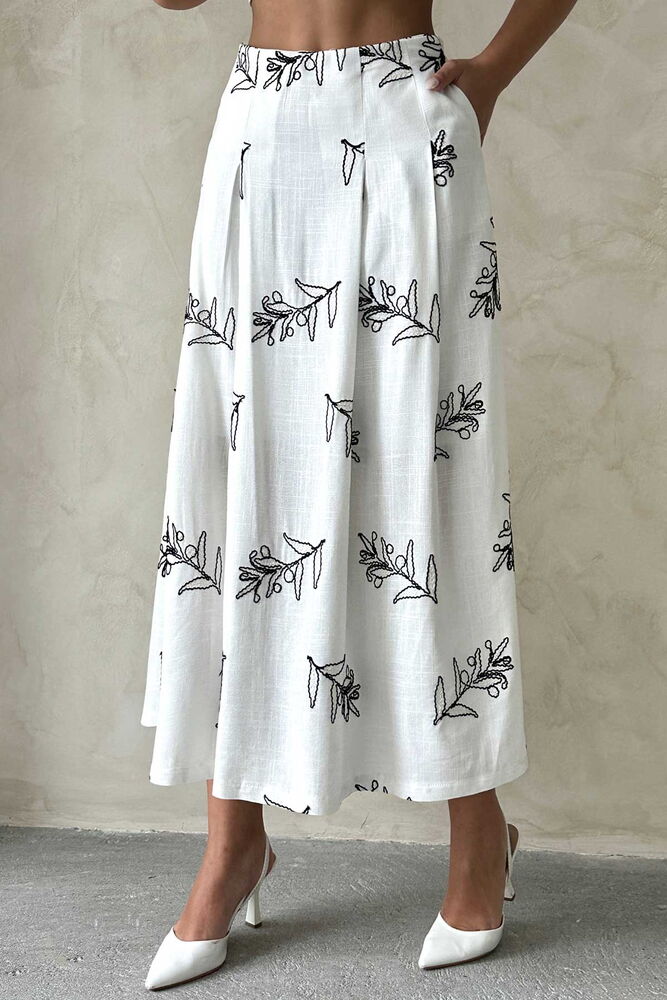Embroidered Skirt - Cream
