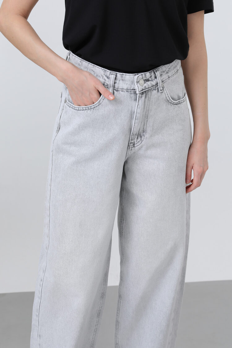 Women's Loose Denim Pants