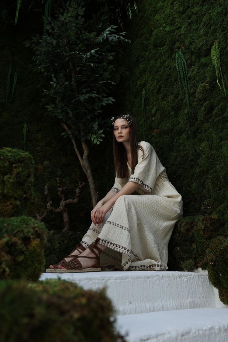 Sleeve And Skirt Embroidered Dress - Stone