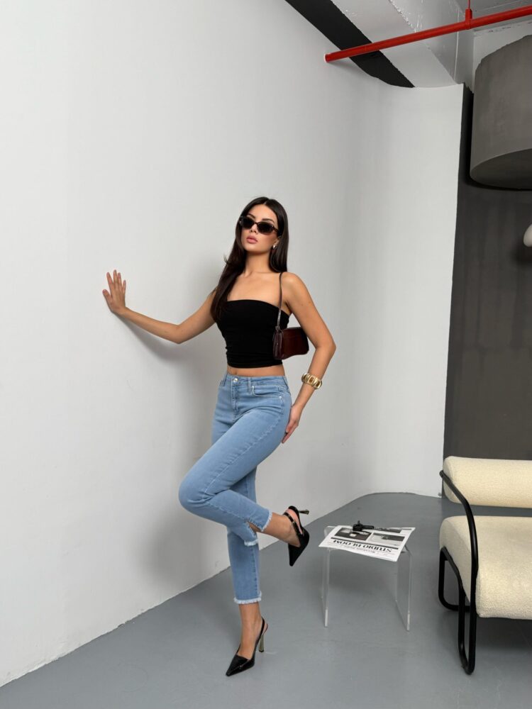 High Waist Leg Cut Out Tassel Detailed LightJeans Pants