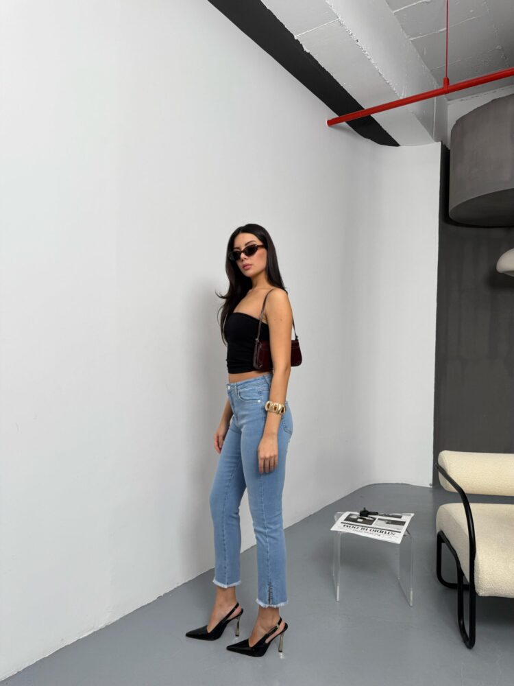 High Waist Leg Cut Out Tassel Detailed LightJeans Pants