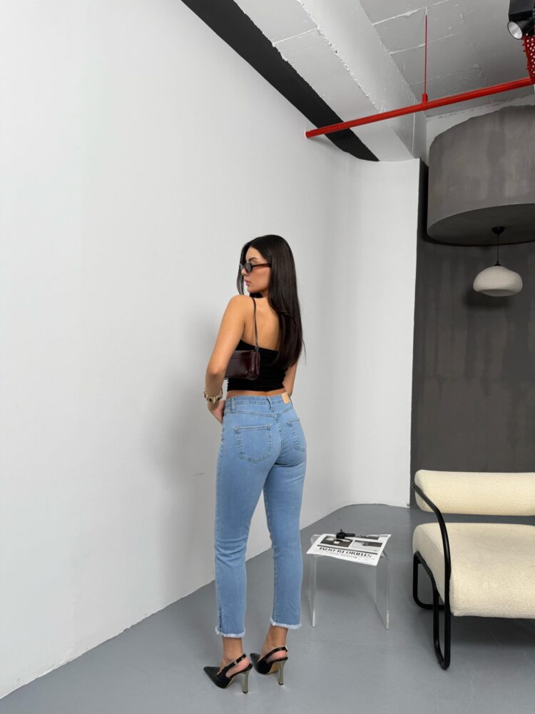 High Waist Leg Cut Out Tassel Detailed LightJeans Pants