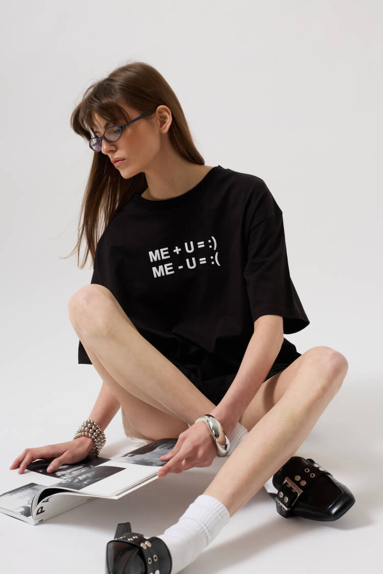 Embossed Printed T-Shirt - Black Fashion - Globality Store - Women Clothes Wholesale Turkey