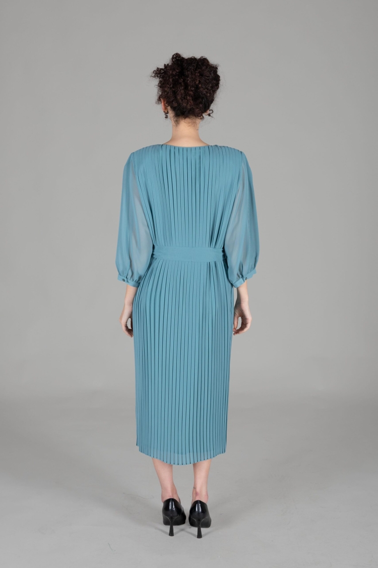 Round Neck Pleated Dress