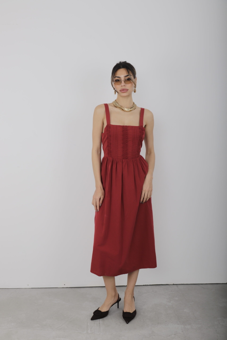 Dress Collar Rib Detailed