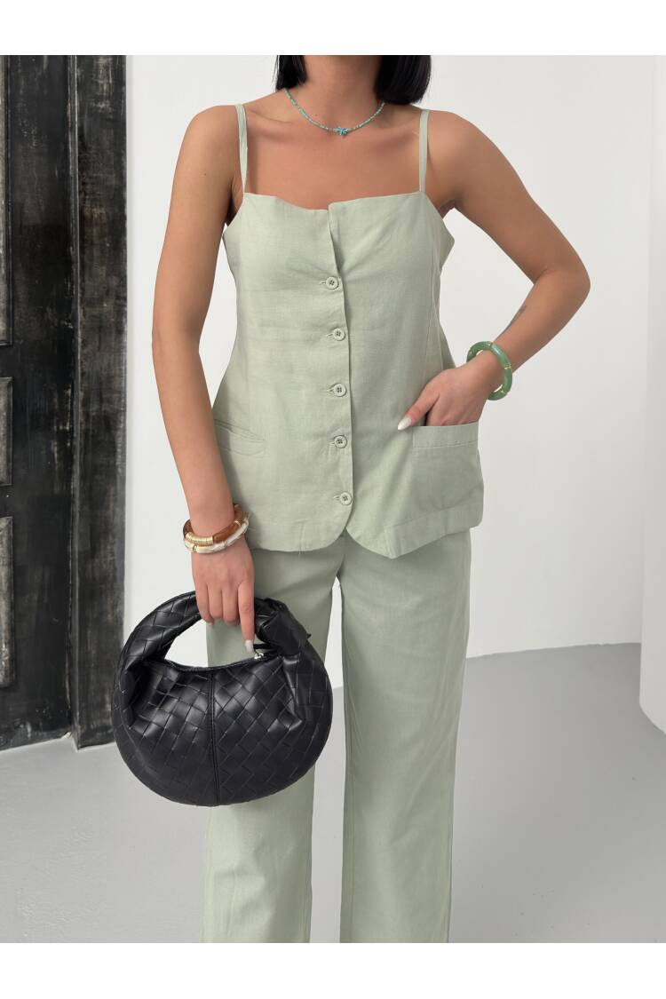 Rope Hanging Suit
