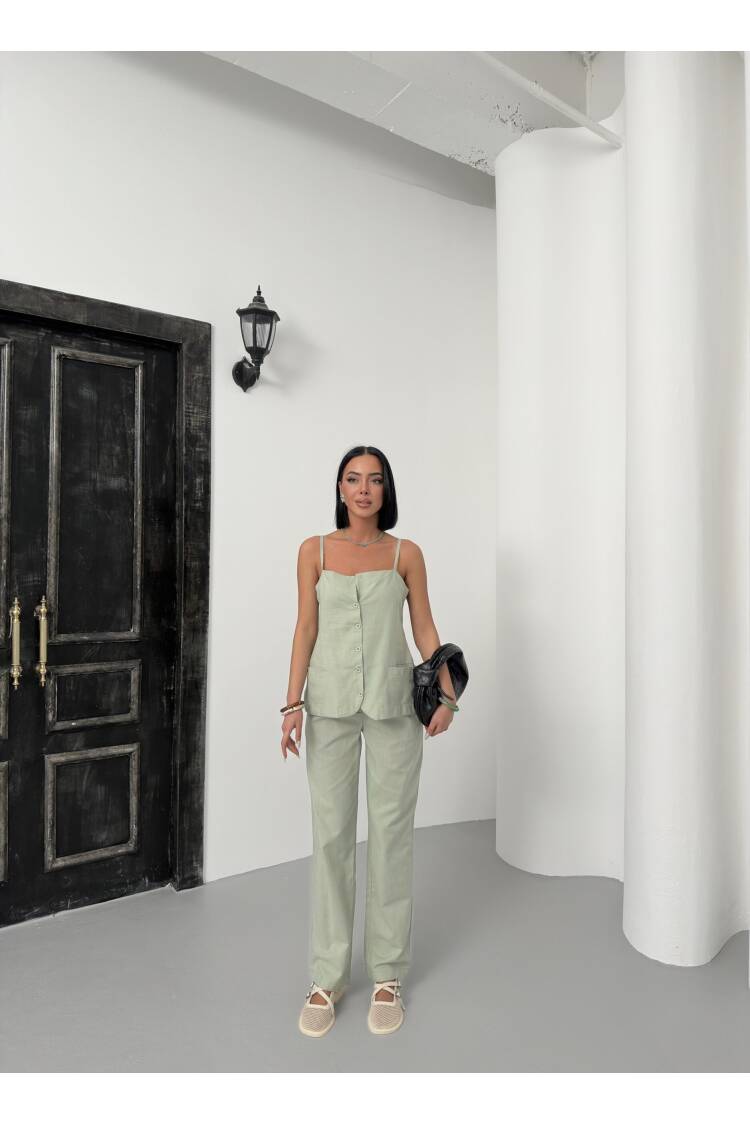 Rope Hanging Suit