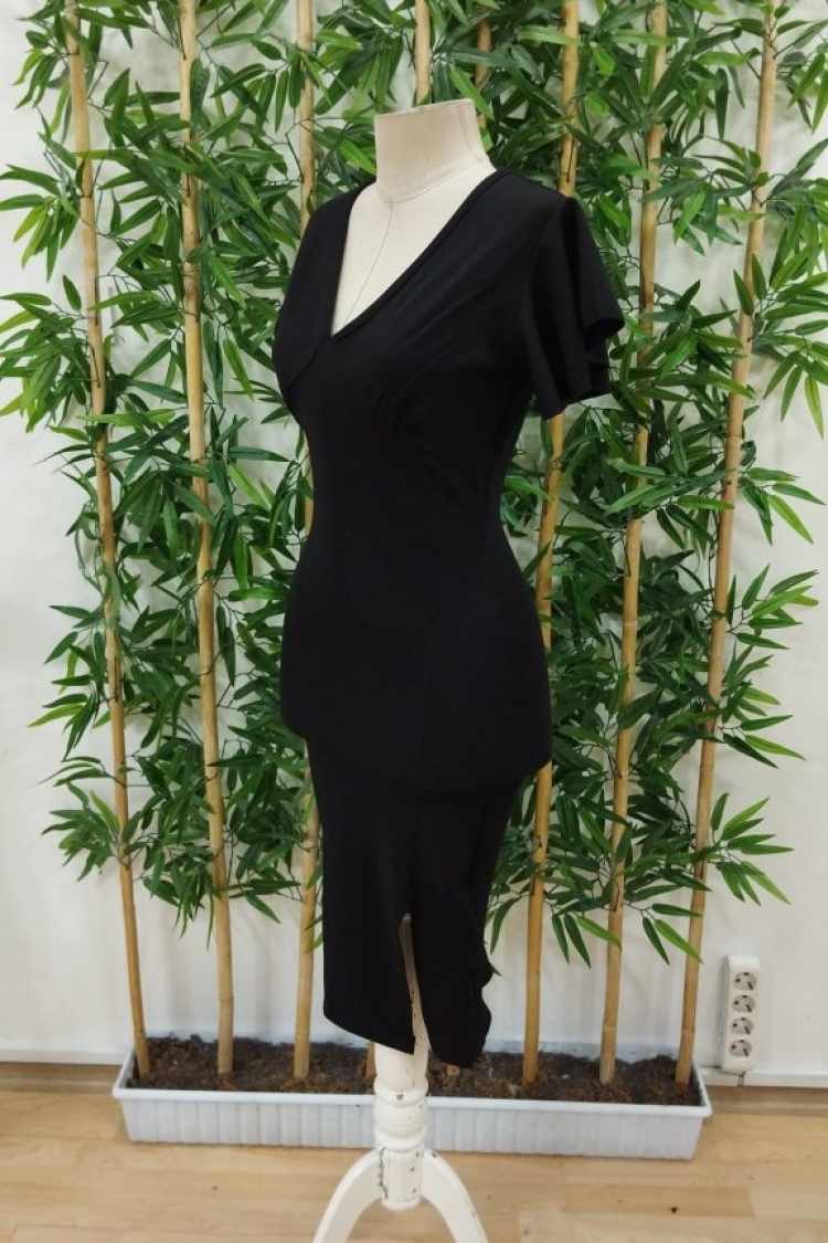 Women's Short Sleeve Deep Neckline V-Neck Slit Midi Janjan Crepe Dress - Black