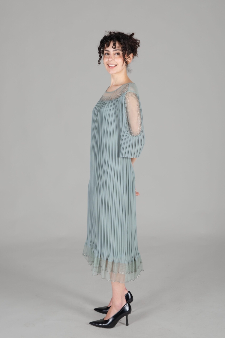 Oval Collar Stone Pleated Dress - GUMANIZE - Globality Store - Women Clothes Wholesale Turkey