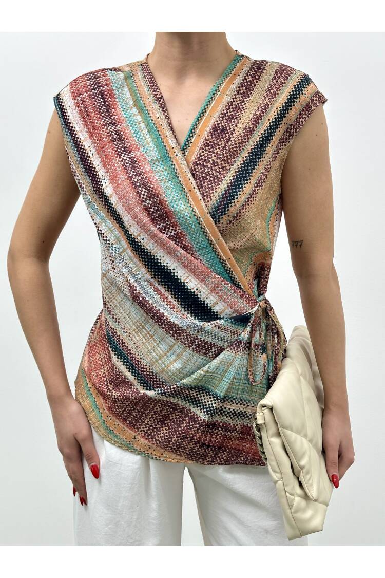 Side Tie Sleeveless Blouse