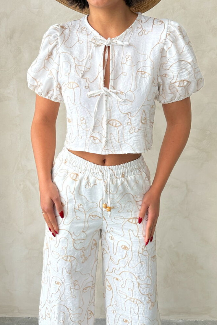 Embroidered Blouse With Front Closure