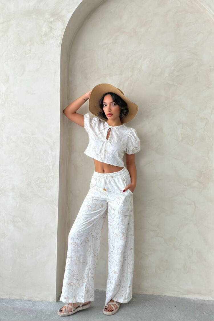 Embroidered Blouse With Front Closure