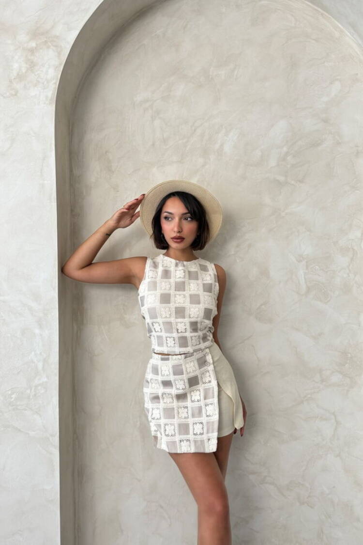 Checkered Pattern Crochet Wholesale Blouse