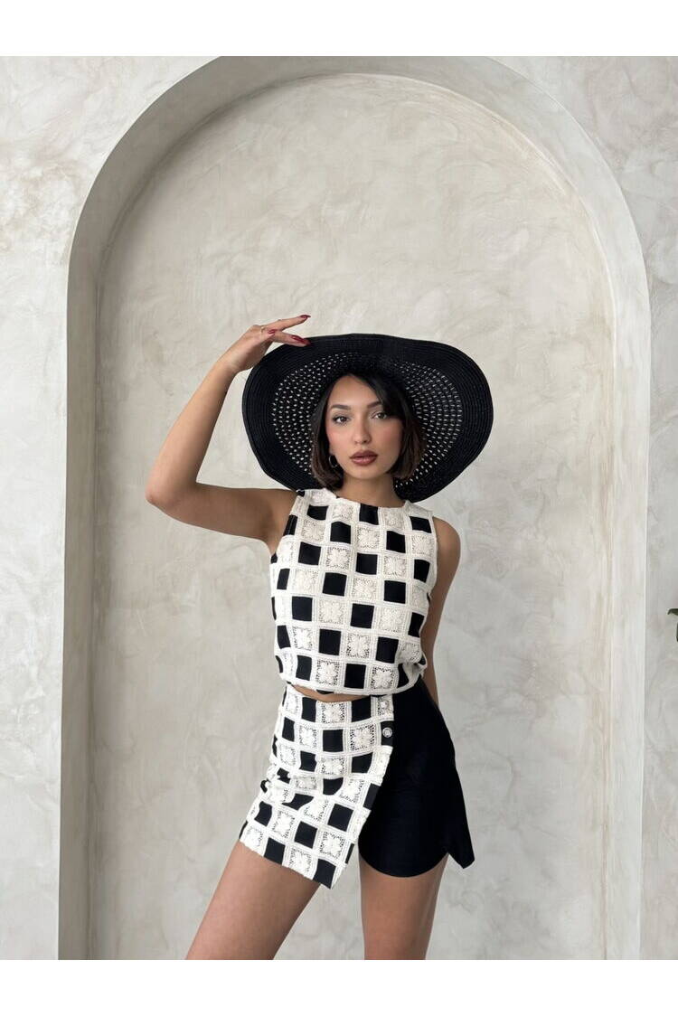 Lace Detailed Square Pattern Shorts Skirt
