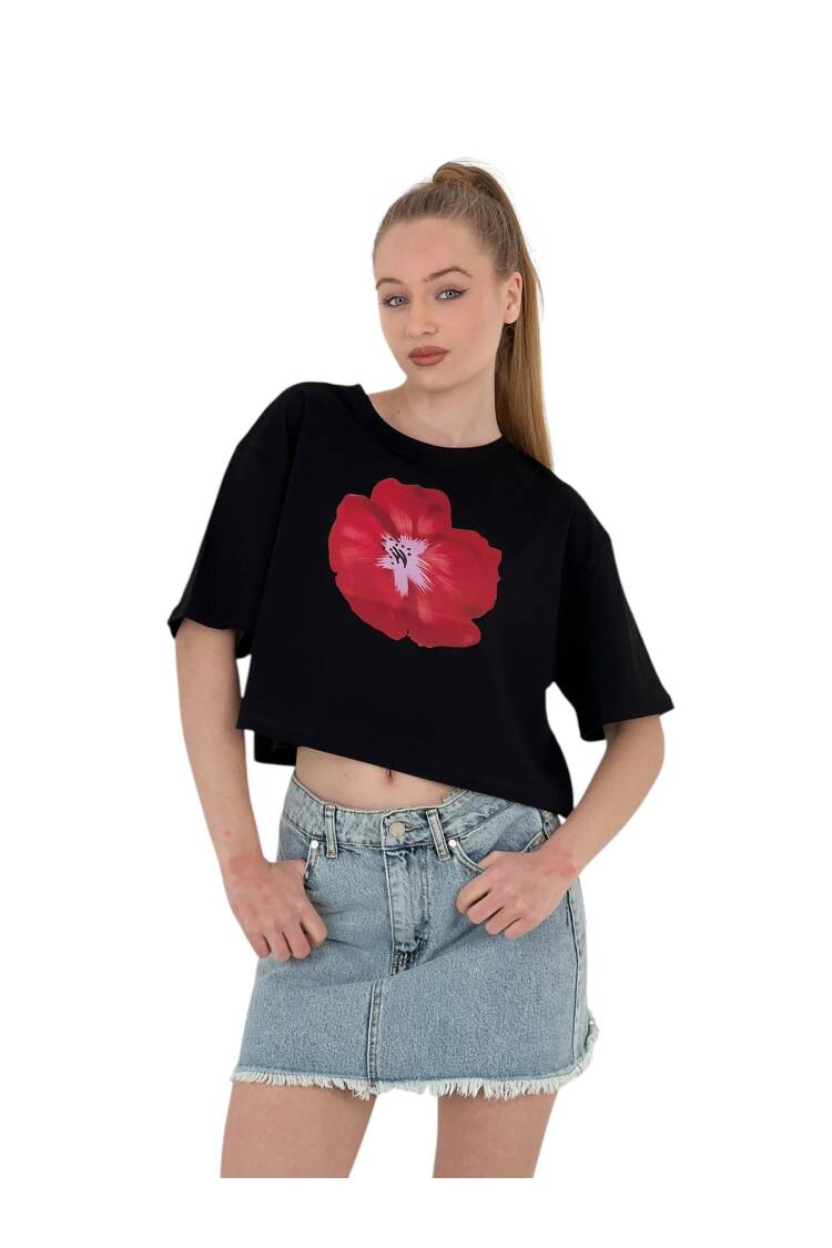 Oversize Rose Printed ShortCrop T Shirt