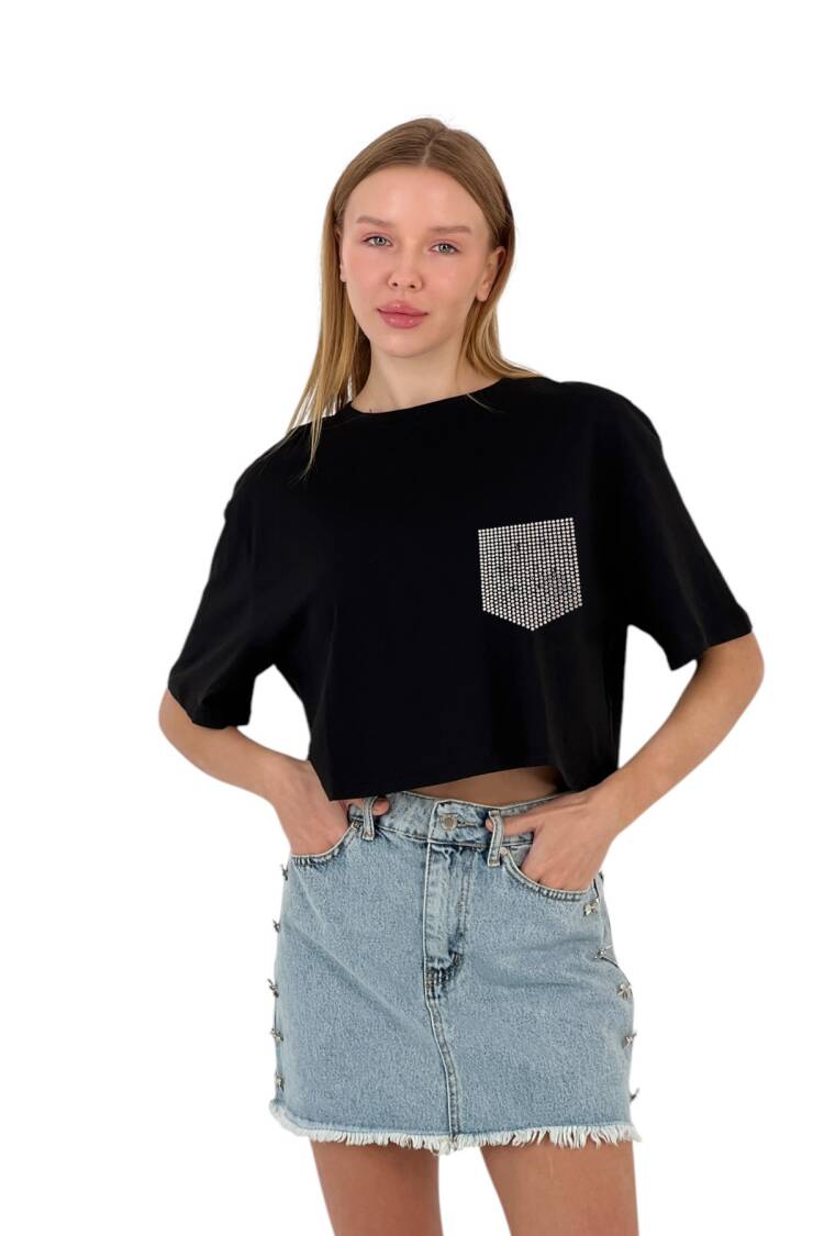 Stone Detailed Pocket Crop T-shirt