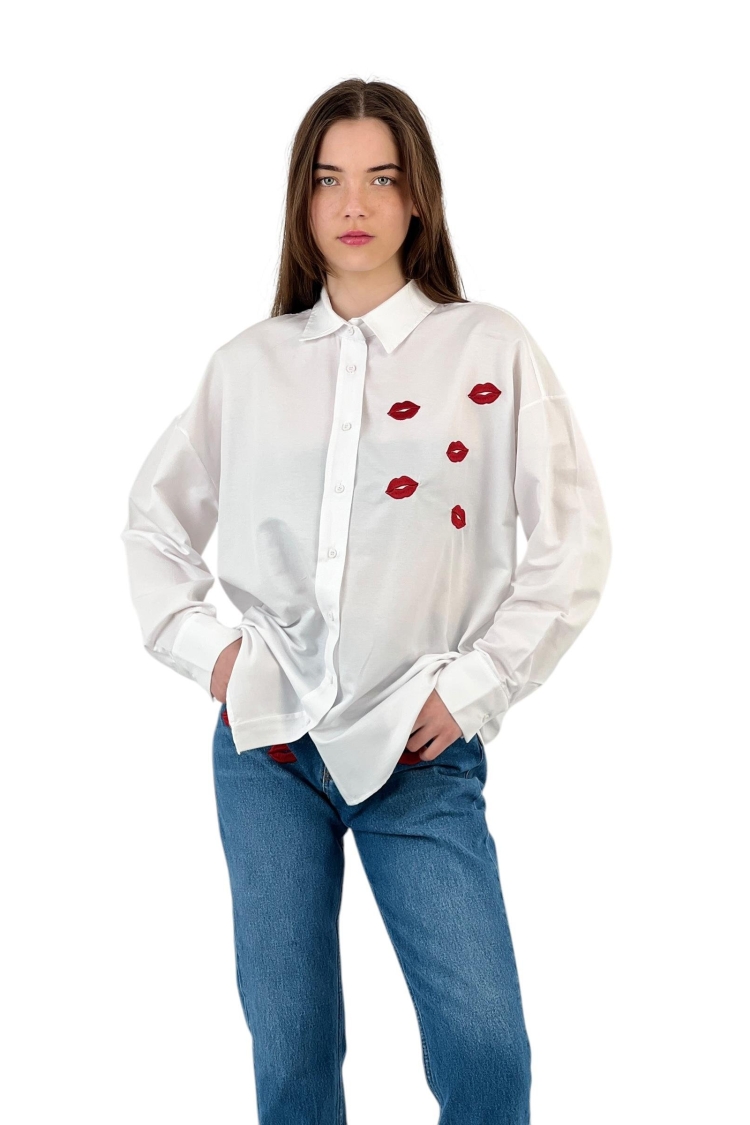 Oversize Shirt - Lip Embroidery Detailed