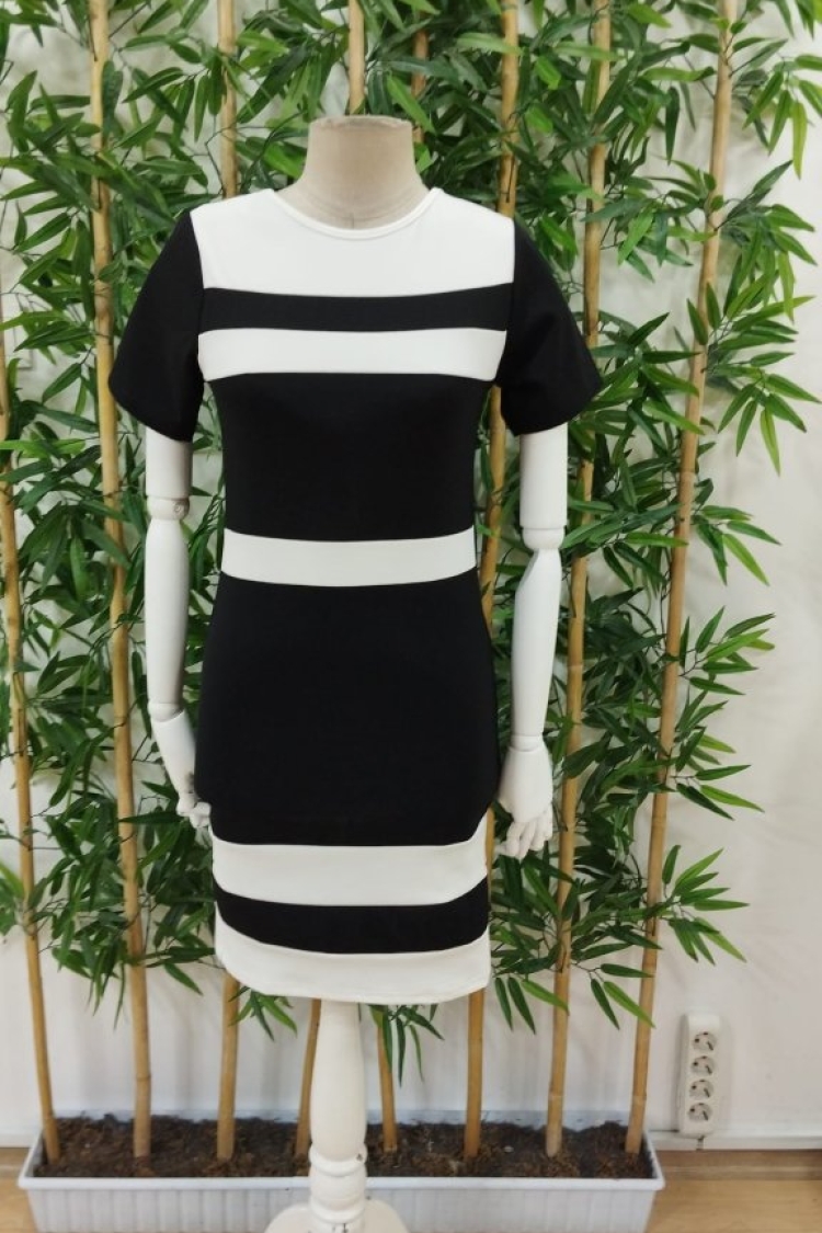 Women's Short Sleeve Crew Neck Double Color Imported Crepe Dress - Black