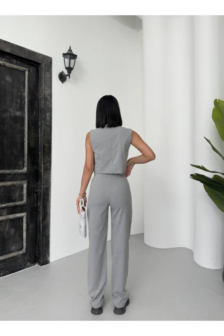 Zero Arm Suit