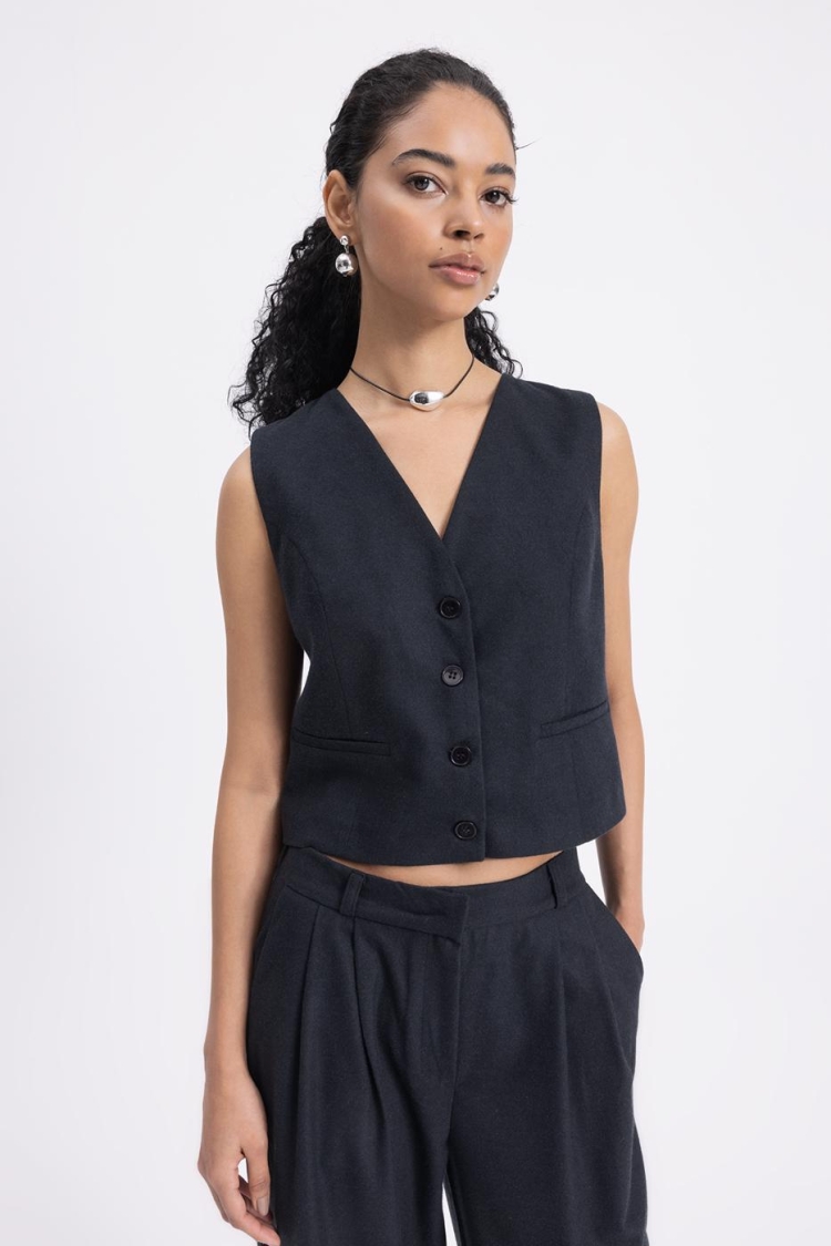 Comfortable Fit Vest With Straps - BSL - Globality Store - Women Clothes Wholesale Turkey